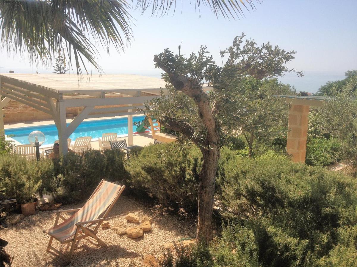 Villa Ceni - Appartamenti Con Camere, Cucina, Wc E Terrazza Sul Mare In Villa Con Piscina, Giardino E Parcheggio マリネッラ エクステリア 写真