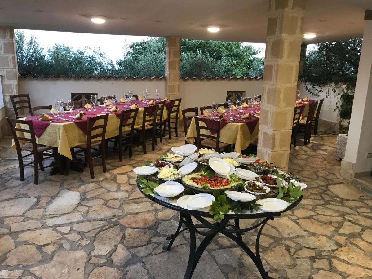 Villa Ceni - Appartamenti Con Camere, Cucina, Wc E Terrazza Sul Mare In Villa Con Piscina, Giardino E Parcheggio マリネッラ エクステリア 写真
