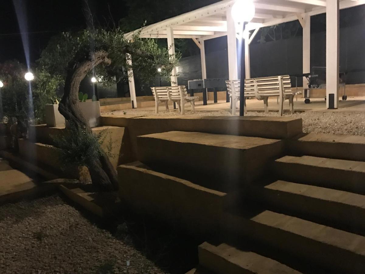 Villa Ceni - Appartamenti Con Camere, Cucina, Wc E Terrazza Sul Mare In Villa Con Piscina, Giardino E Parcheggio マリネッラ エクステリア 写真
