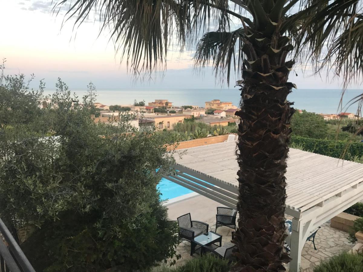 Villa Ceni - Appartamenti Con Camere, Cucina, Wc E Terrazza Sul Mare In Villa Con Piscina, Giardino E Parcheggio マリネッラ エクステリア 写真