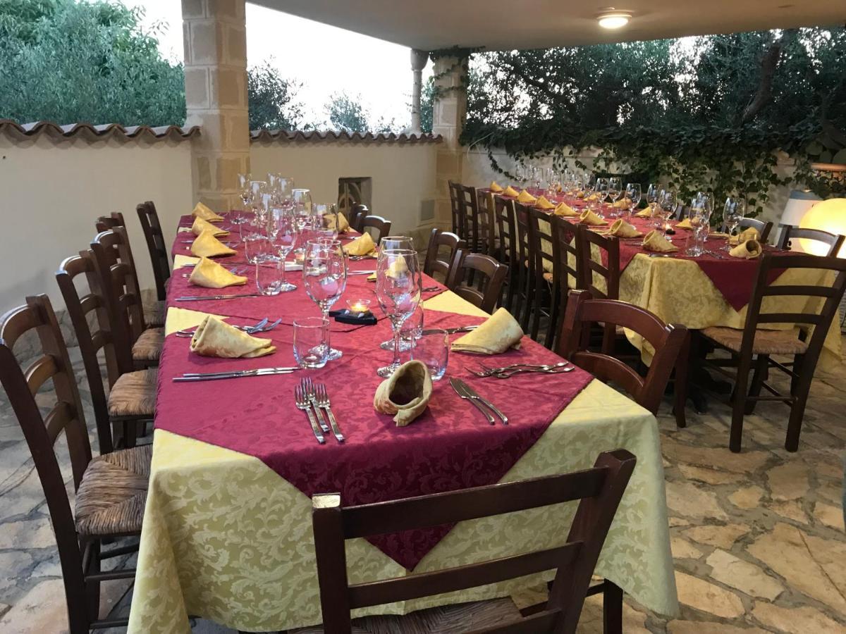 Villa Ceni - Appartamenti Con Camere, Cucina, Wc E Terrazza Sul Mare In Villa Con Piscina, Giardino E Parcheggio マリネッラ エクステリア 写真