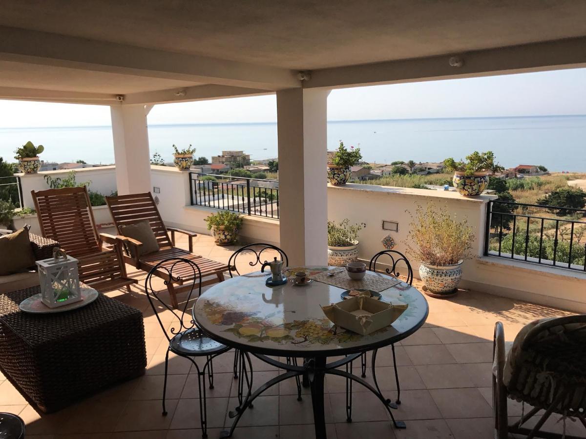 Villa Ceni - Appartamenti Con Camere, Cucina, Wc E Terrazza Sul Mare In Villa Con Piscina, Giardino E Parcheggio マリネッラ エクステリア 写真