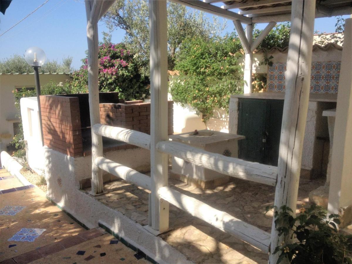 Villa Ceni - Appartamenti Con Camere, Cucina, Wc E Terrazza Sul Mare In Villa Con Piscina, Giardino E Parcheggio マリネッラ エクステリア 写真
