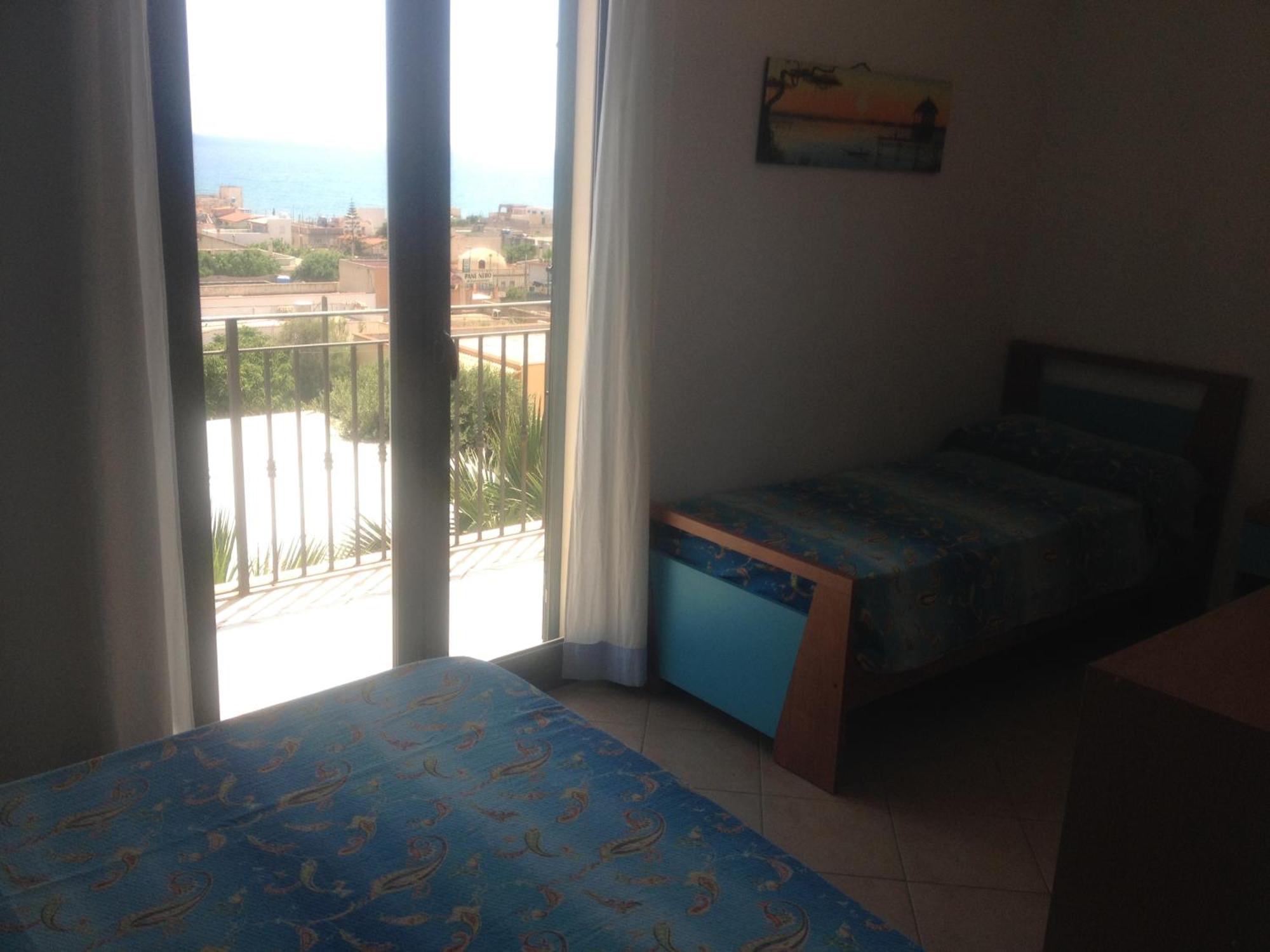 Villa Ceni - Appartamenti Con Camere, Cucina, Wc E Terrazza Sul Mare In Villa Con Piscina, Giardino E Parcheggio マリネッラ エクステリア 写真