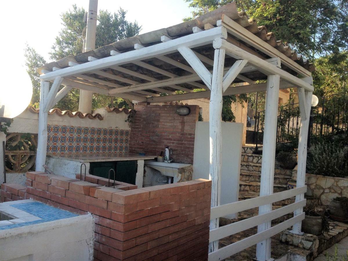 Villa Ceni - Appartamenti Con Camere, Cucina, Wc E Terrazza Sul Mare In Villa Con Piscina, Giardino E Parcheggio マリネッラ エクステリア 写真